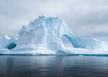 glacier during daytime
