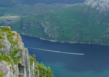 a large body of water surrounded by mountains