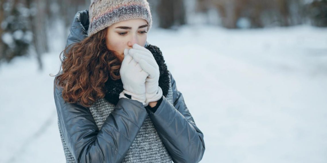 Как спасти обветренные губы: “волшебный” домашний скраб из двух ингредиентов