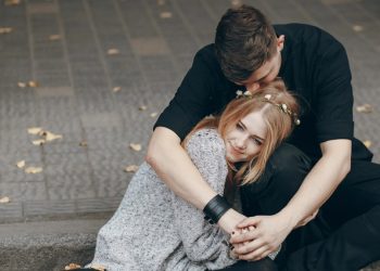 Привітання з Днем народження для дівчини: щиро, ніжно і з любов’ю