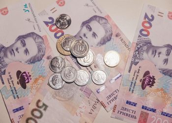 Скільки реально заробляє вчитель в Україні: аналіз і факти